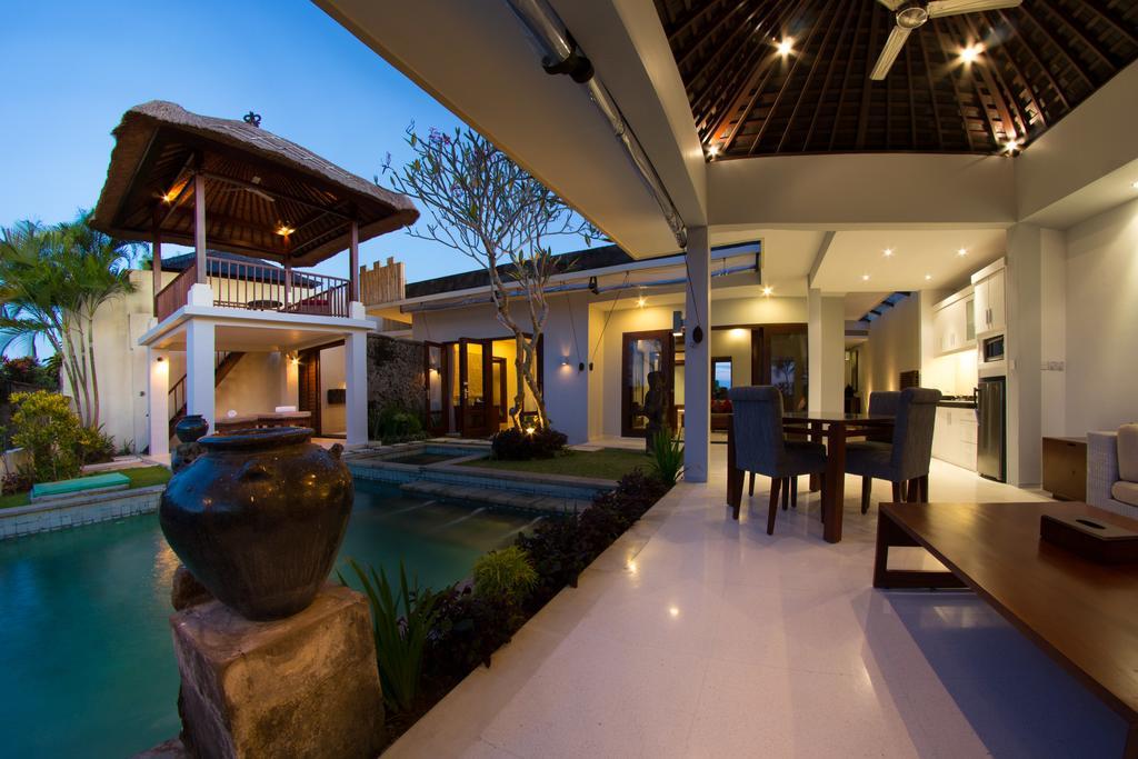 Villa Seratus Jimbaran  Exterior photo