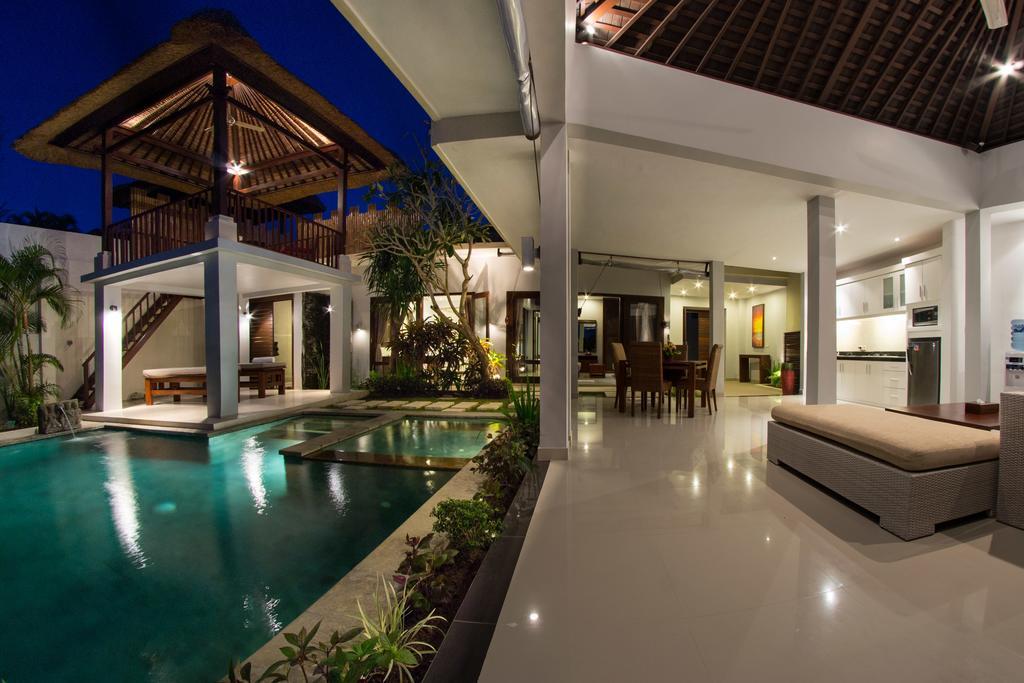 Villa Seratus Jimbaran  Exterior photo