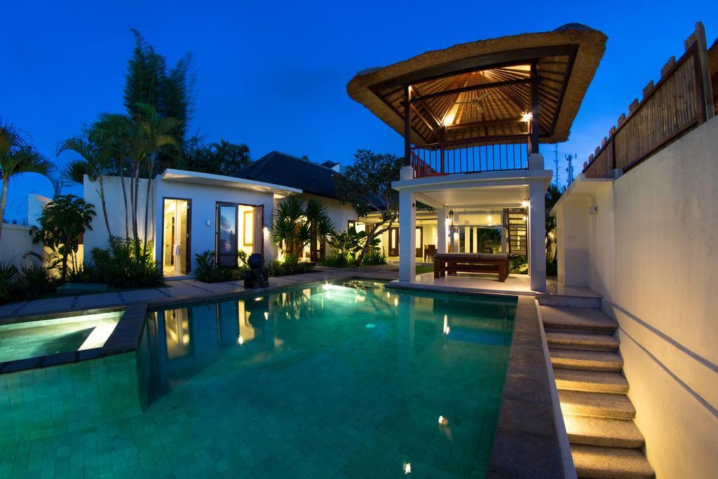 Villa Seratus Jimbaran  Exterior photo